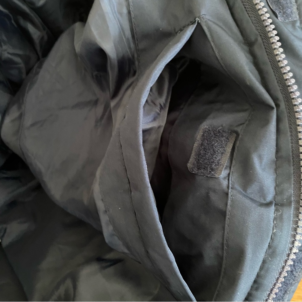 Reebok Colorblock Puffer Jacket - Picture 7 of 8